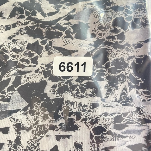 Lululemon Black Interlaced Starlight Train Times Leggings Size 10 26611 - Picture 11 of 15